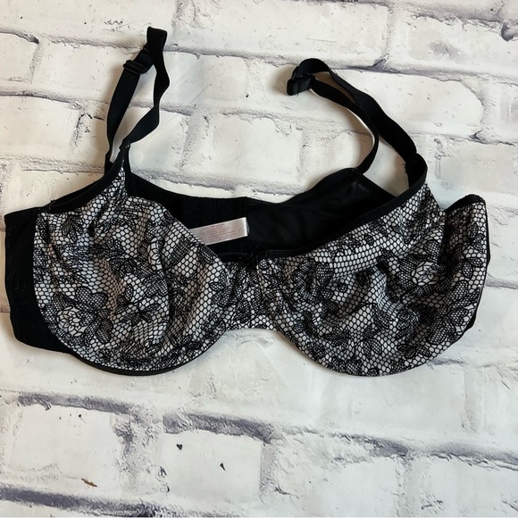 Cacique black and white lace print unlined underwire bra size 40DD - Picture 1 of 7